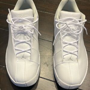 Men’s white Air Jordans size 13 like new worn once